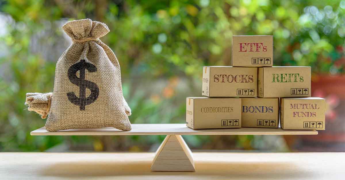 Interval Fund vs Close Ended Funds