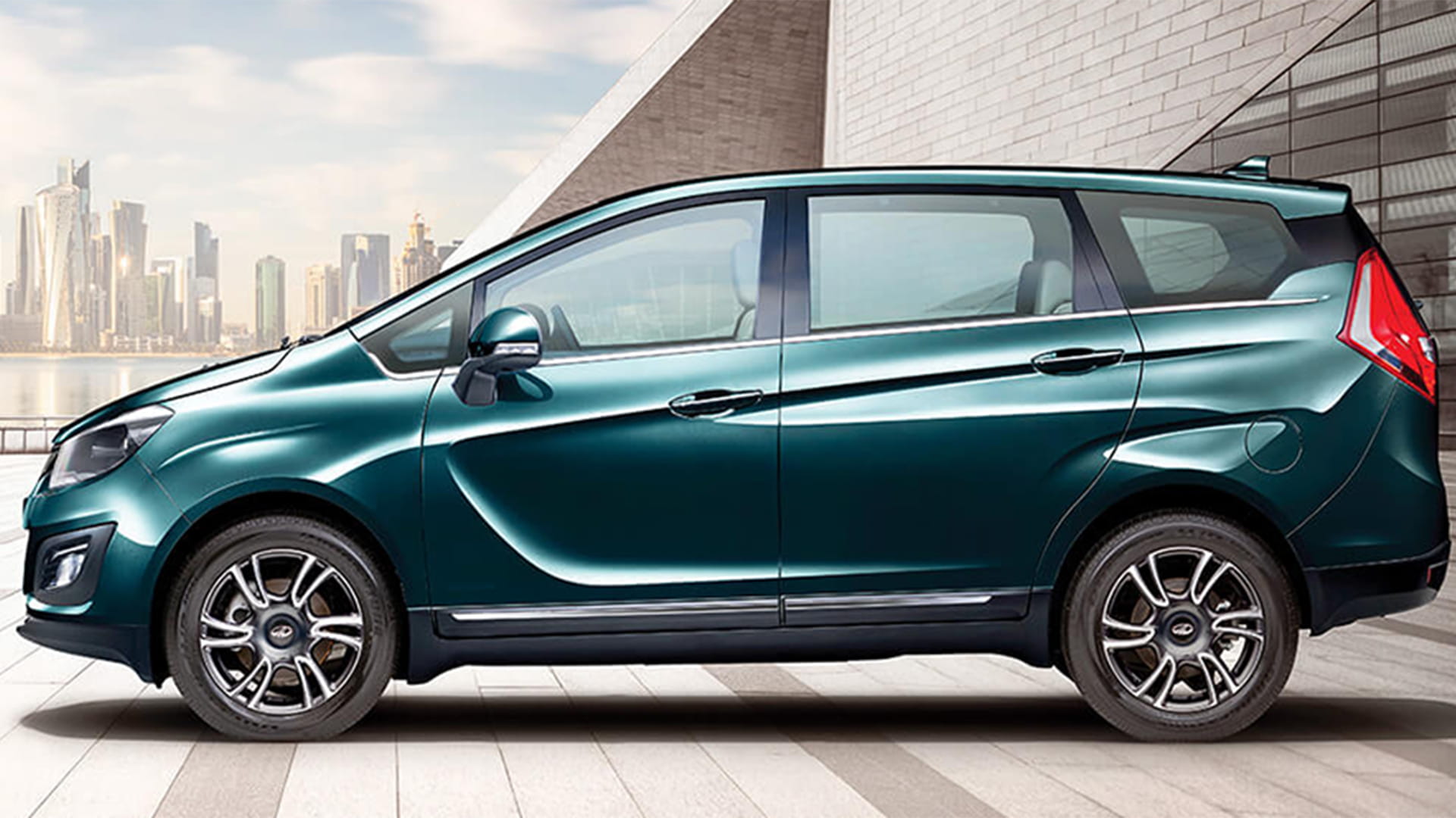 Mahindra Marazzo